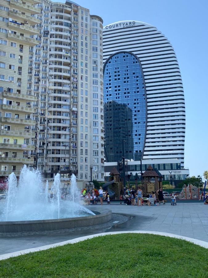 Roini Apartment Batumi Exterior foto
